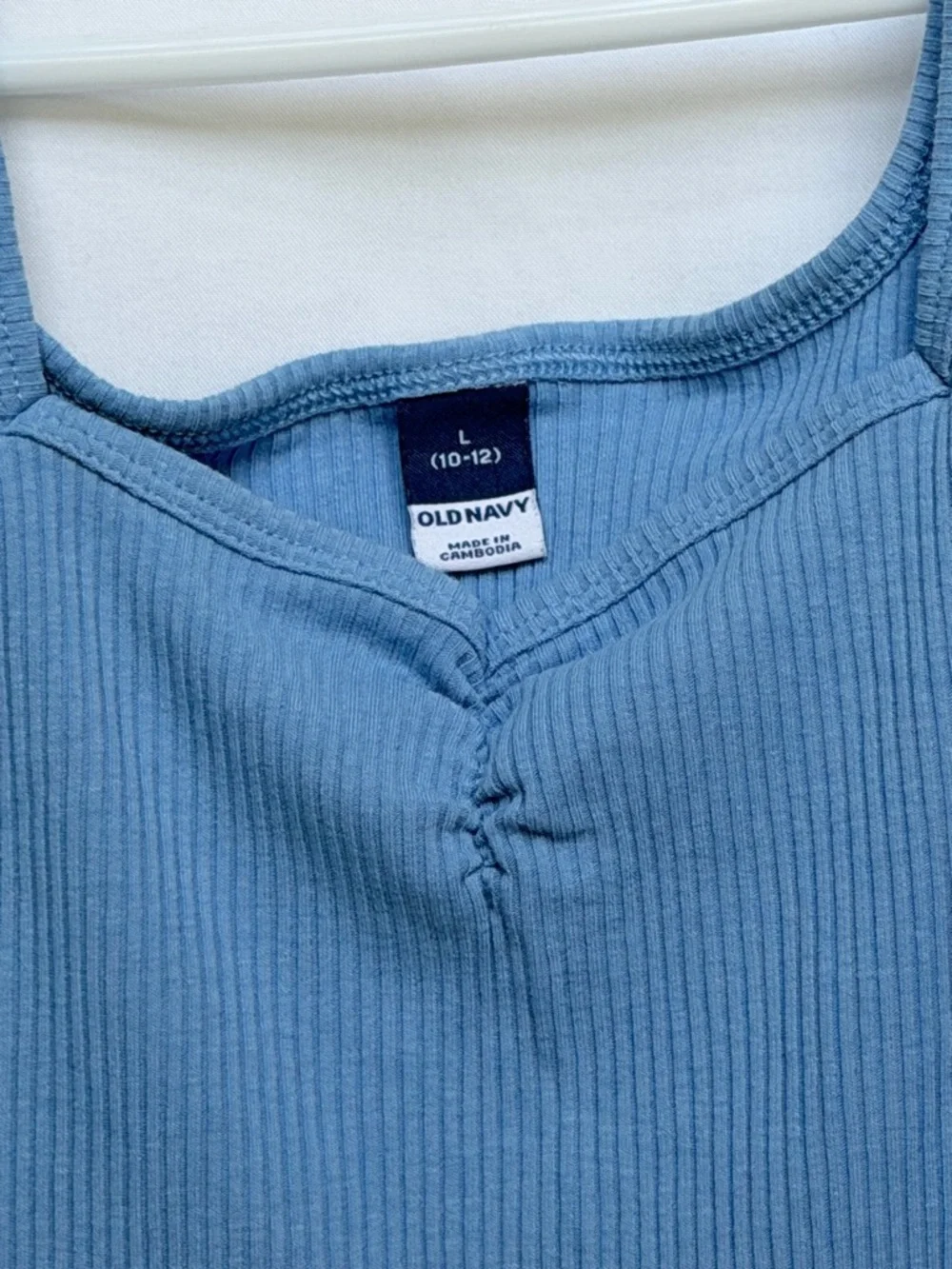 4 pack Old Navy Ribbed Scoop-Neck Tank